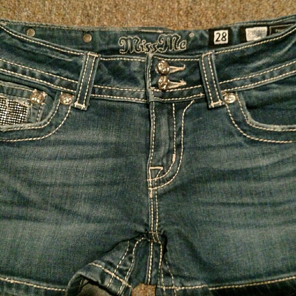28 miss me shorts